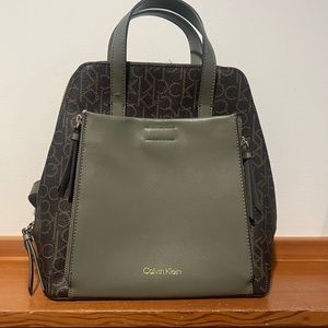 Calvin Klein Lilly Signature Backpack